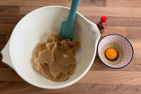 Butter-Zucker-Mischung plus nächste Zutaten